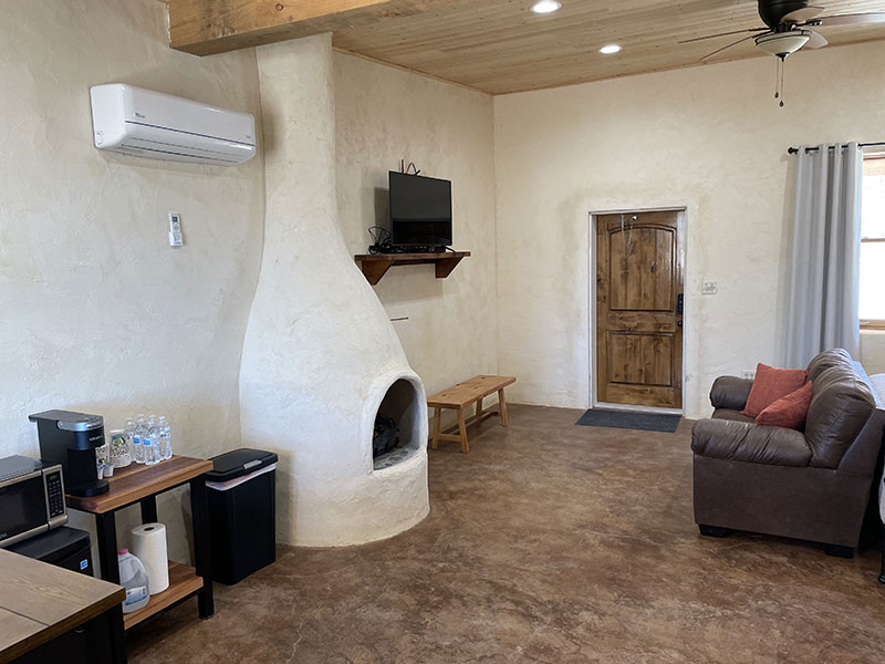 Big Bend Area Lodging | The Living Room at the Barber Shop