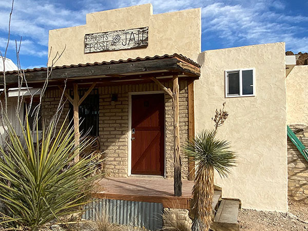 Big Bend State Park Lodging | The Jail Room