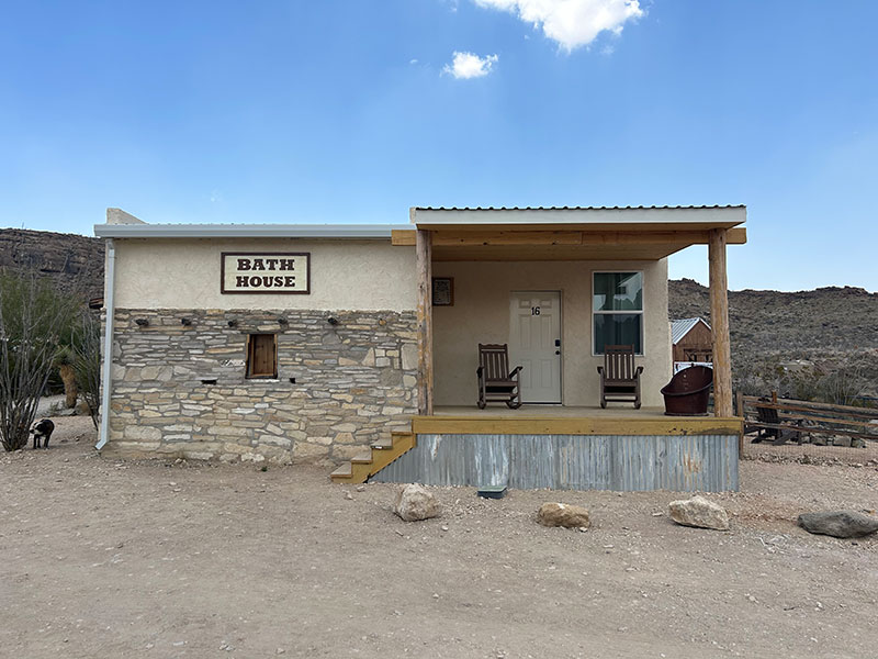 Hotels Near Big Bend National Park | Ten Bits Ranch - The Bath House